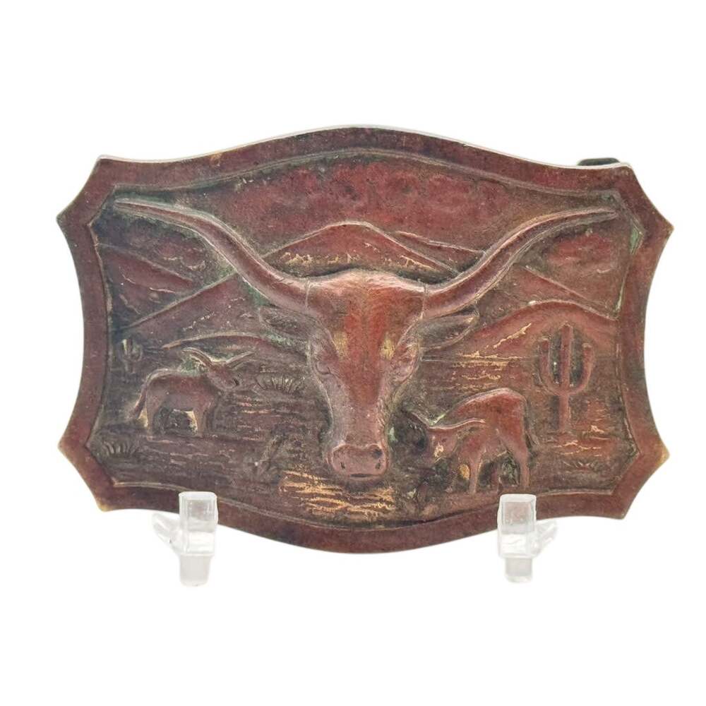 Longhorn Cattle Desert Scene Western Belt Buckle Copper Tone 2.75 x 1.75 in